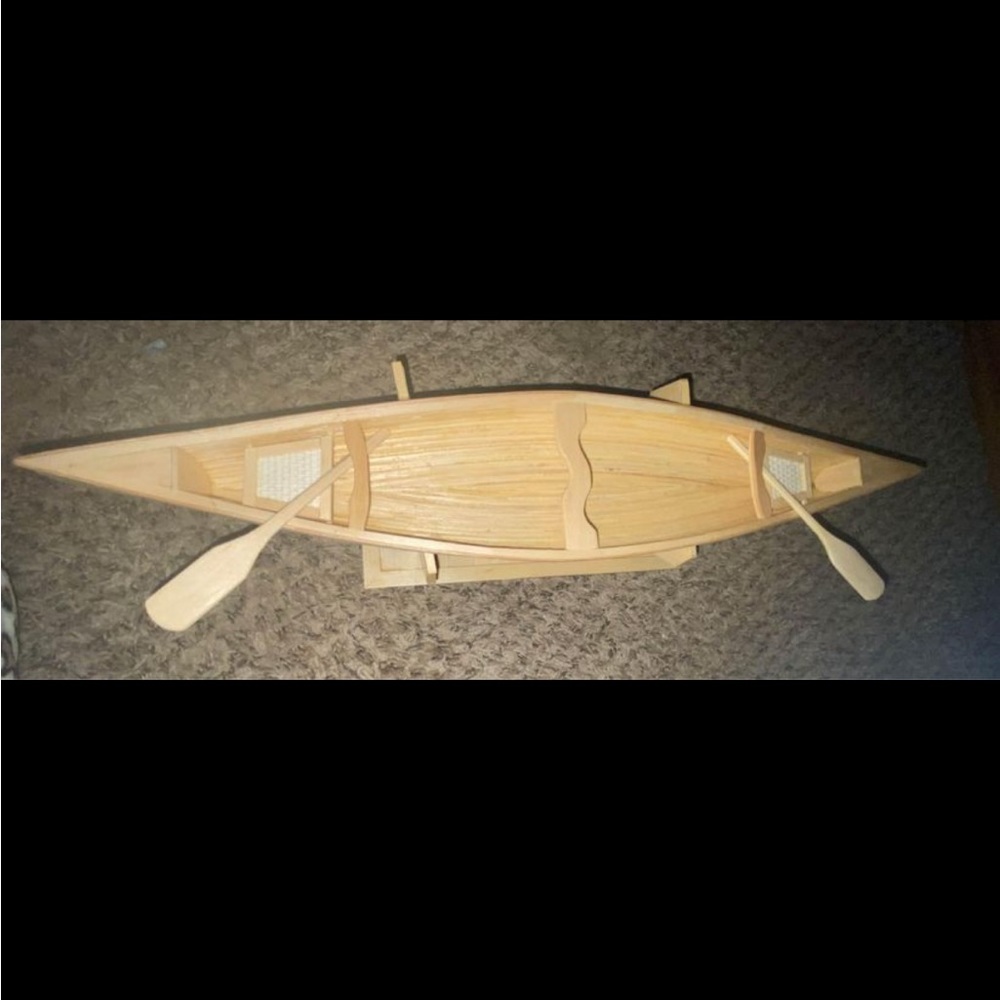 Completely Handmade boat with paddles - Picture 9 of 16
